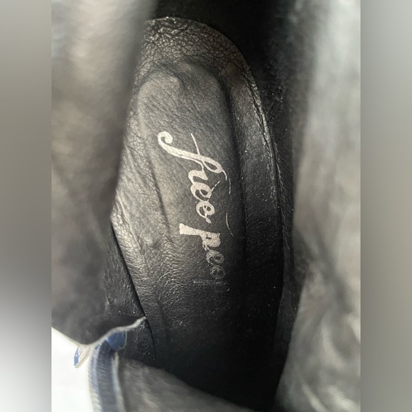 Free People Nolita Snake Embossed Leather Boots Women’s Size 39/8.5 - Picture 10 of 10